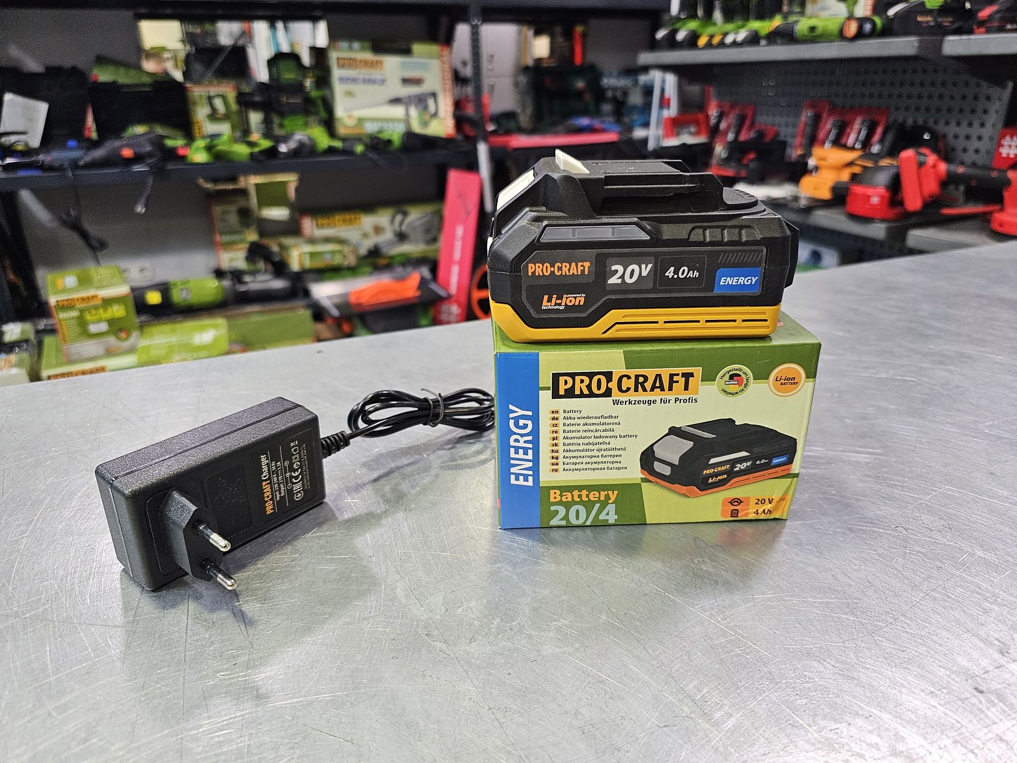 4.0Ah 20V Аккумулятор +Зарядное устройство ProCraft ( Stromo)