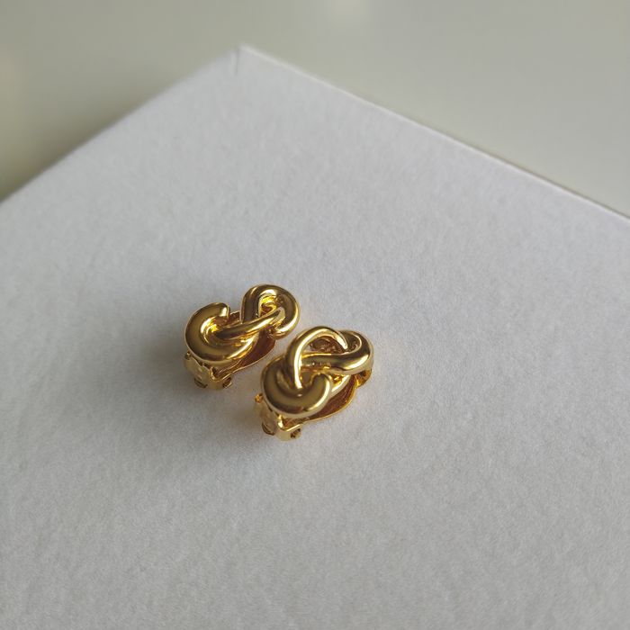 Brincos vintage Nina Ricci