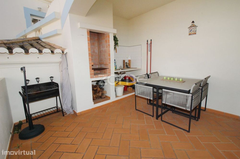 Moradia T2 em Banda, em Budens, Vila do Bispo, Algarve