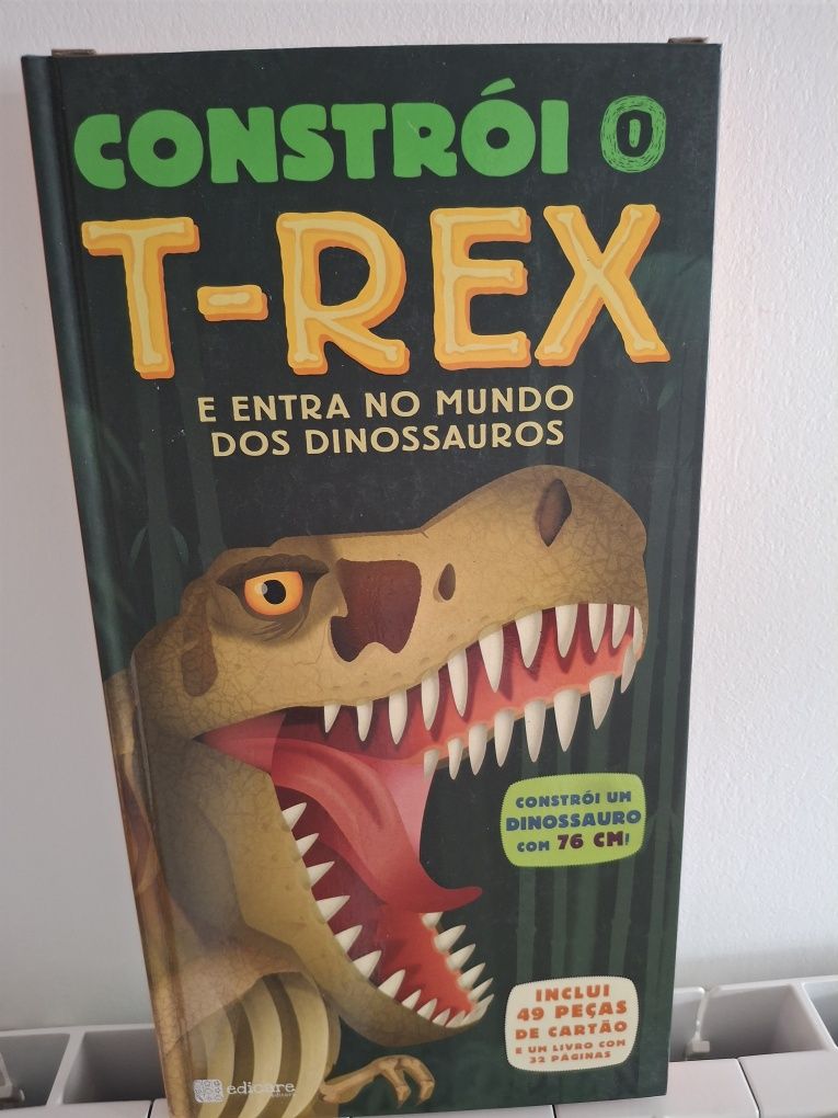 Constrói um T-Rex