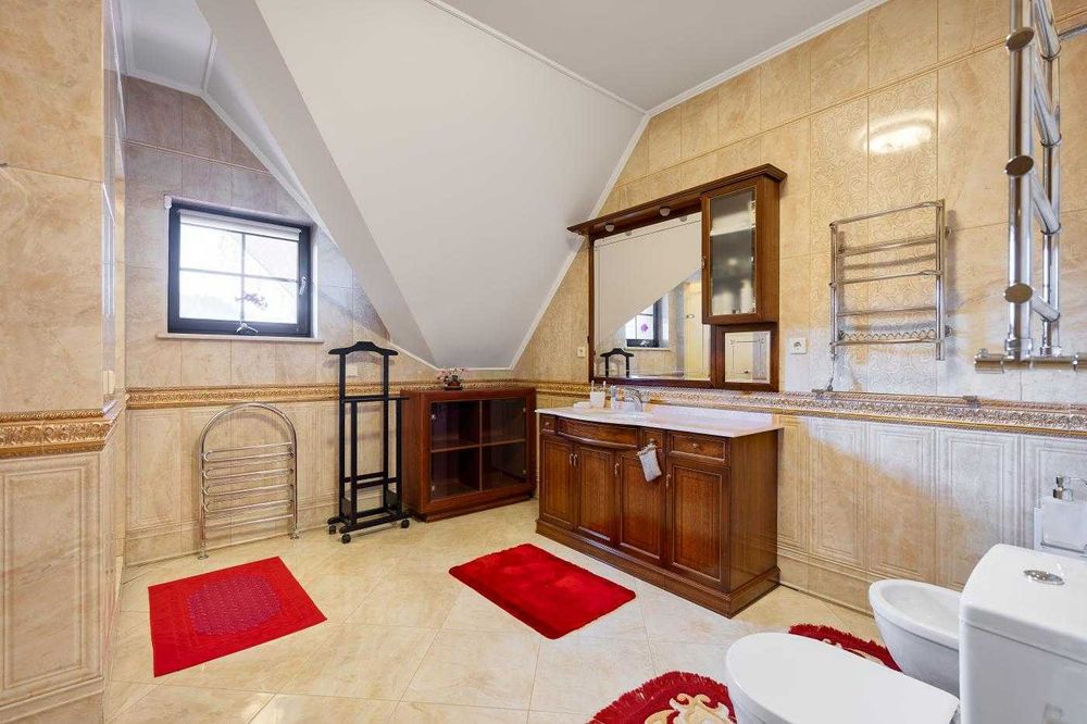 Готель / Авторський ремон / Кропивницька / Східниця