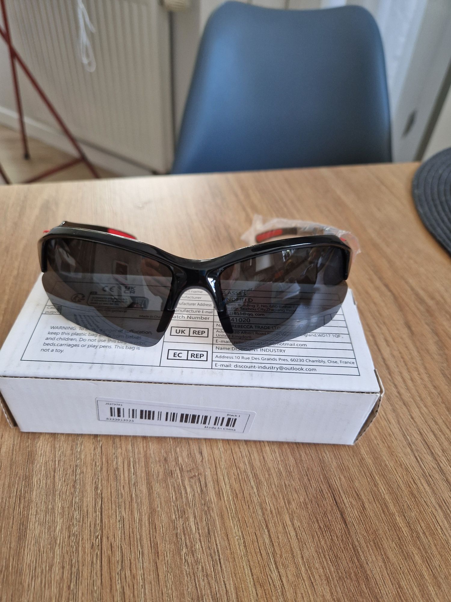 Śliczne nowe  okulary