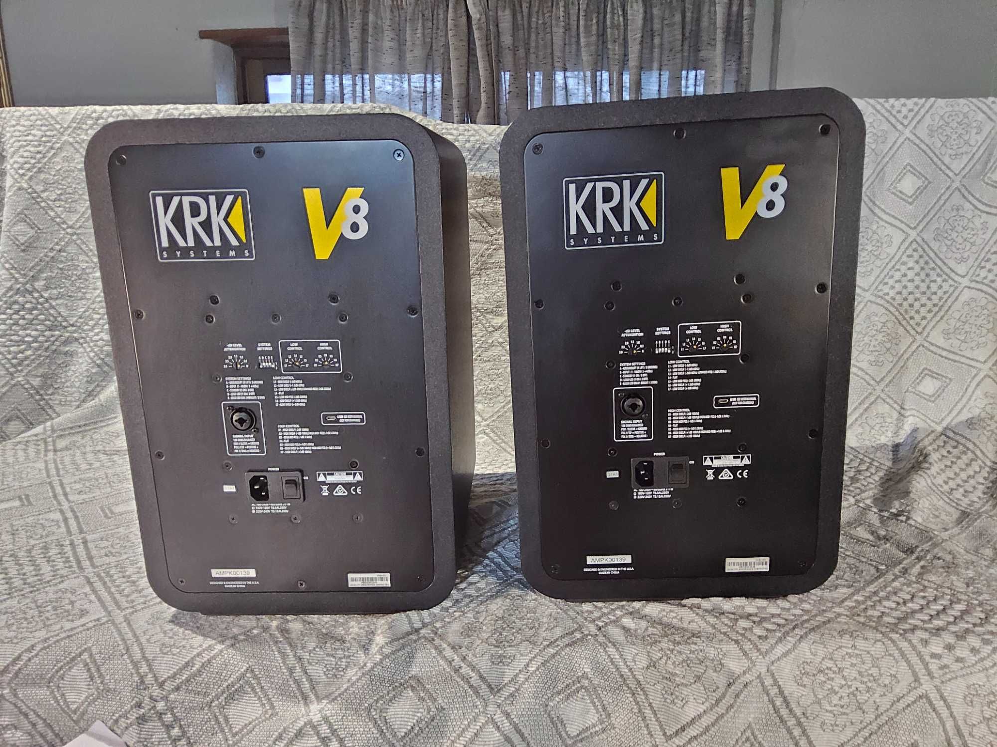 1 Ano Garantia  35% DESCONTO  KRK V8 S4 REFERENCE