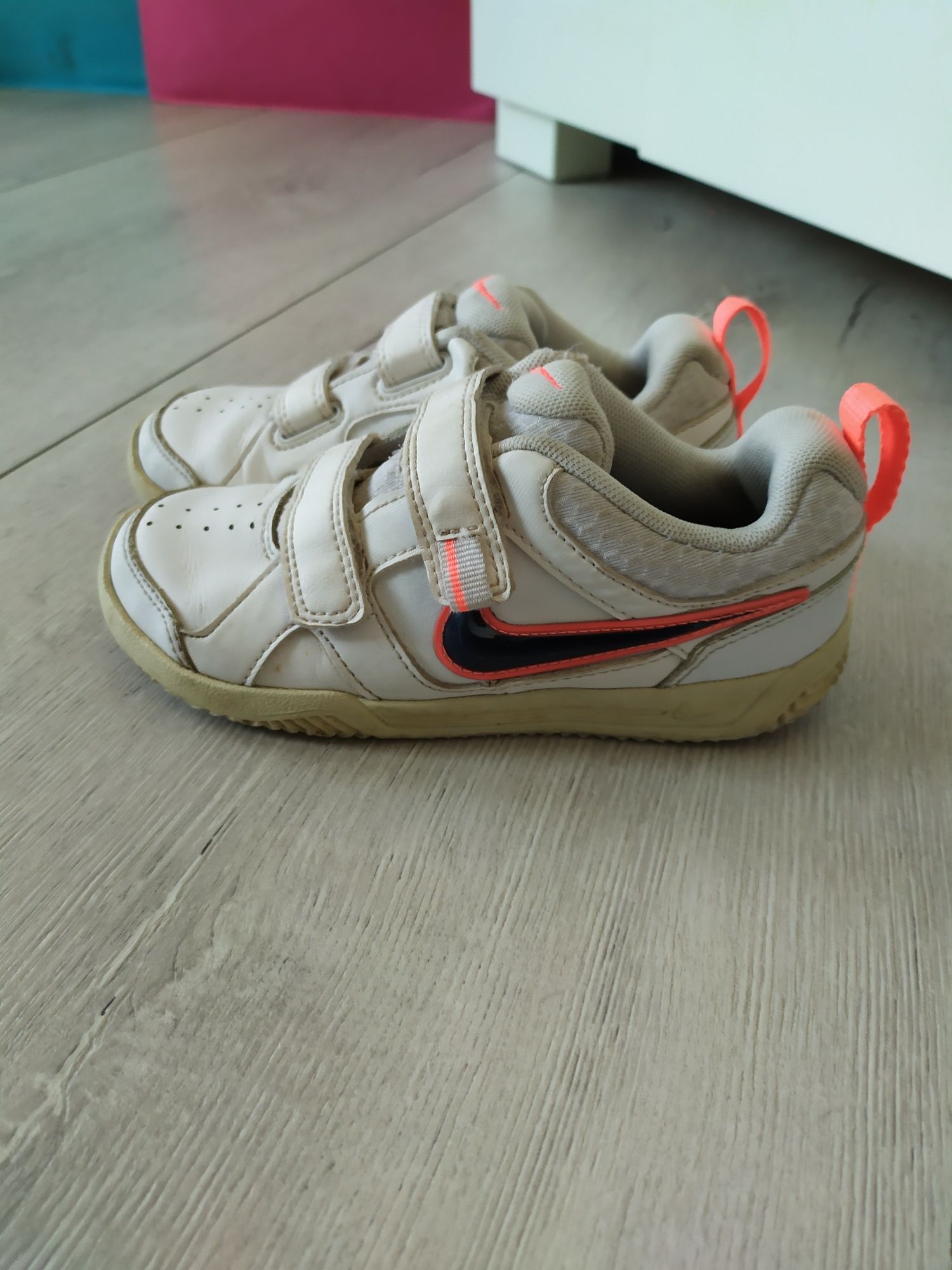 Buty Nike, adidasy, dla dziewczynki, rozm. 28