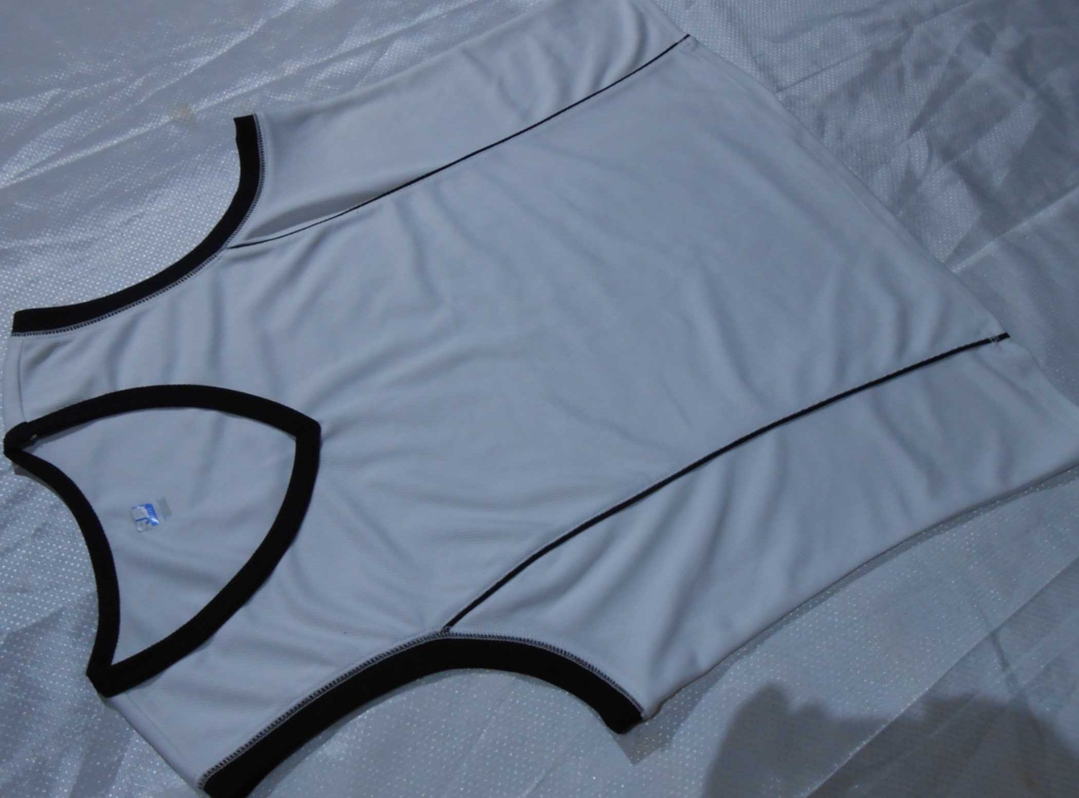 XL Жіноча спортивна майка женская спортивная белая для тренировок