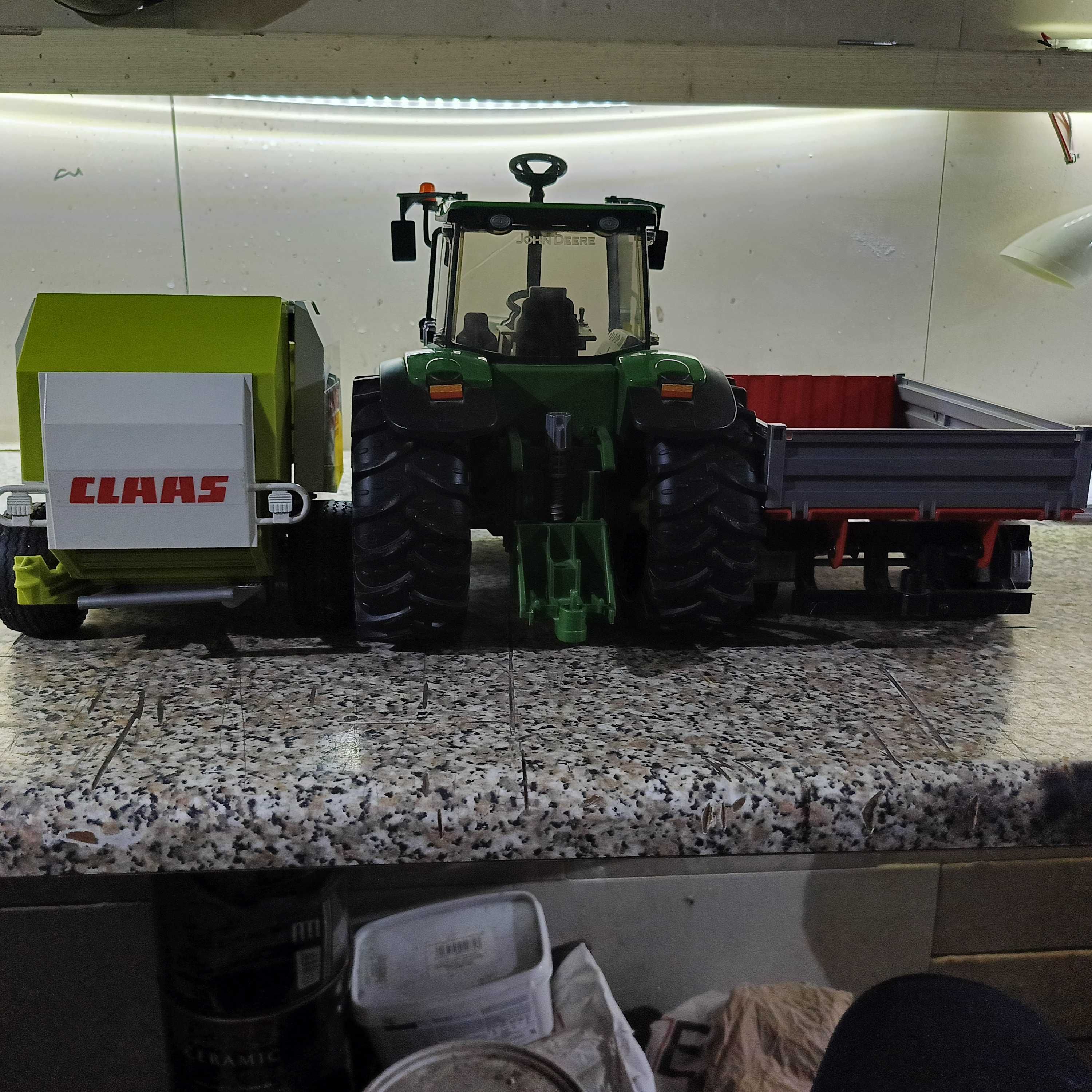 Bruder zestaw traktor dwie przyczepy