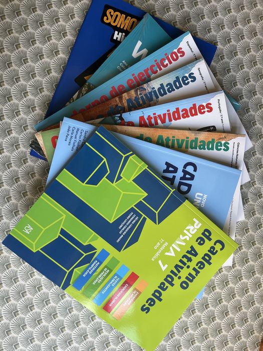 Cadernos atividade 7 ano - NOVOS