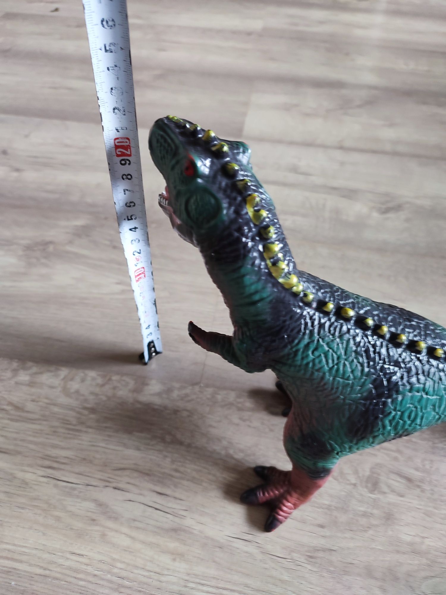 duży dinozaur T-Rex gumowy