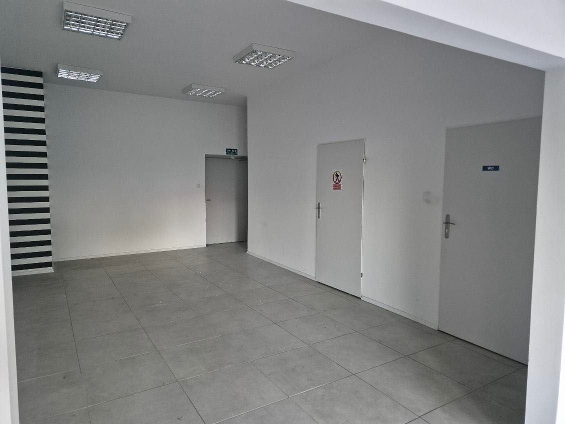 Lokal użytkowy 112m2, 11 Listopada 1