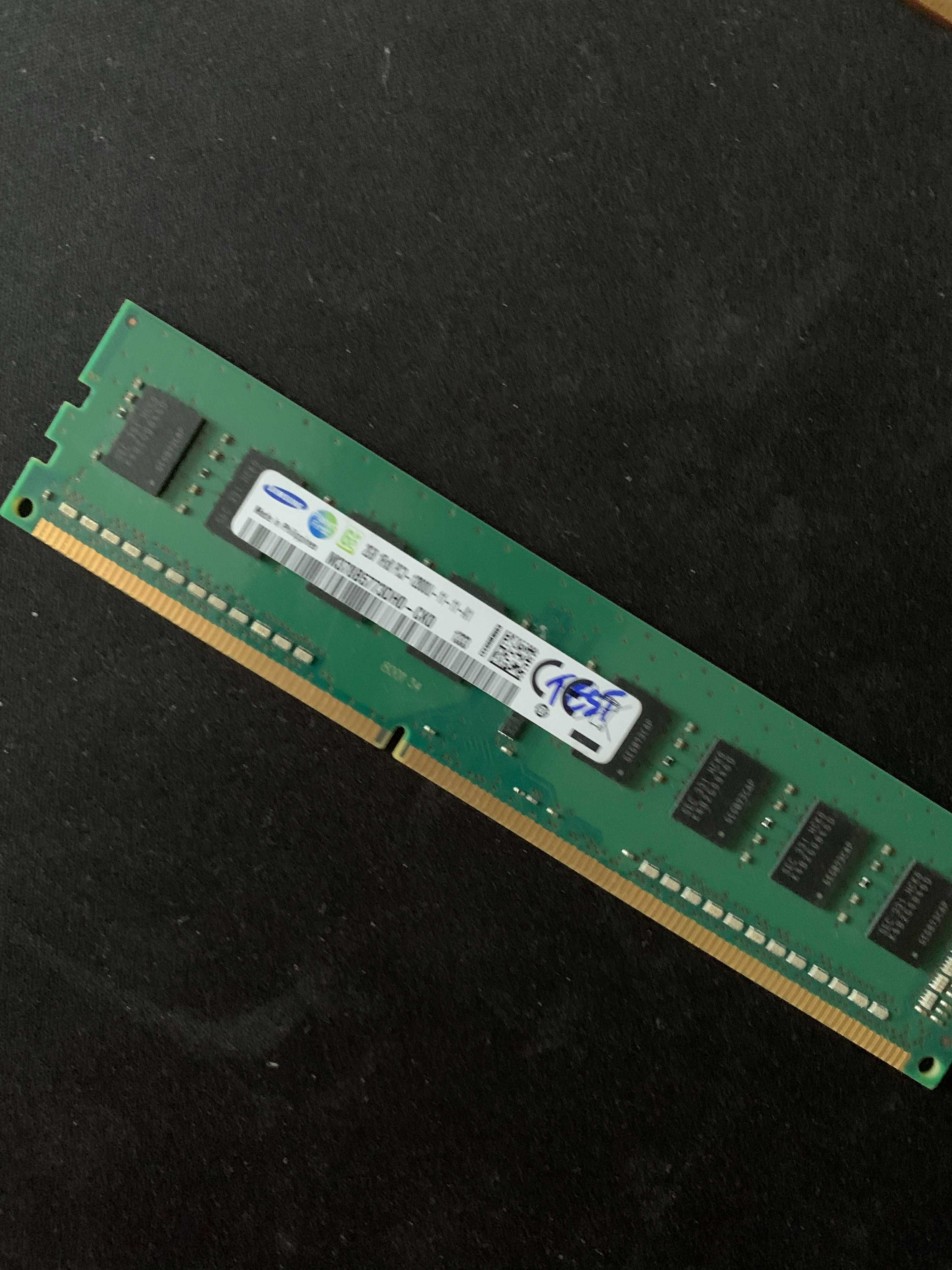 Пам'ять RAM DDR3 / 4 Гб / 2 Гб