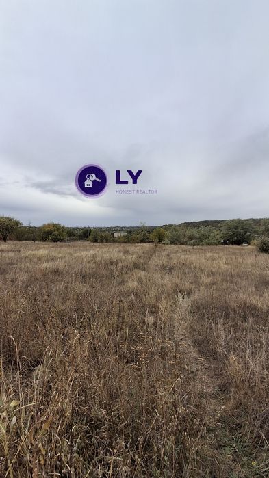 Продам земельну ділянку у Сурсько-Литовському