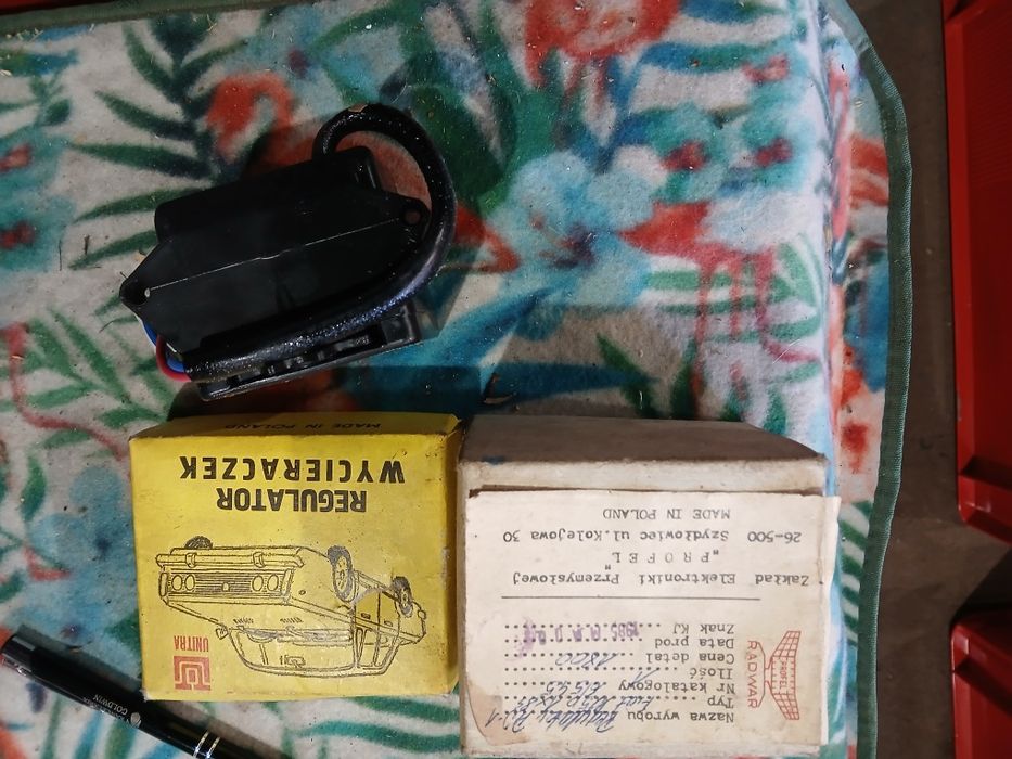 Regulator pracy wycieraczek do fiata 125p