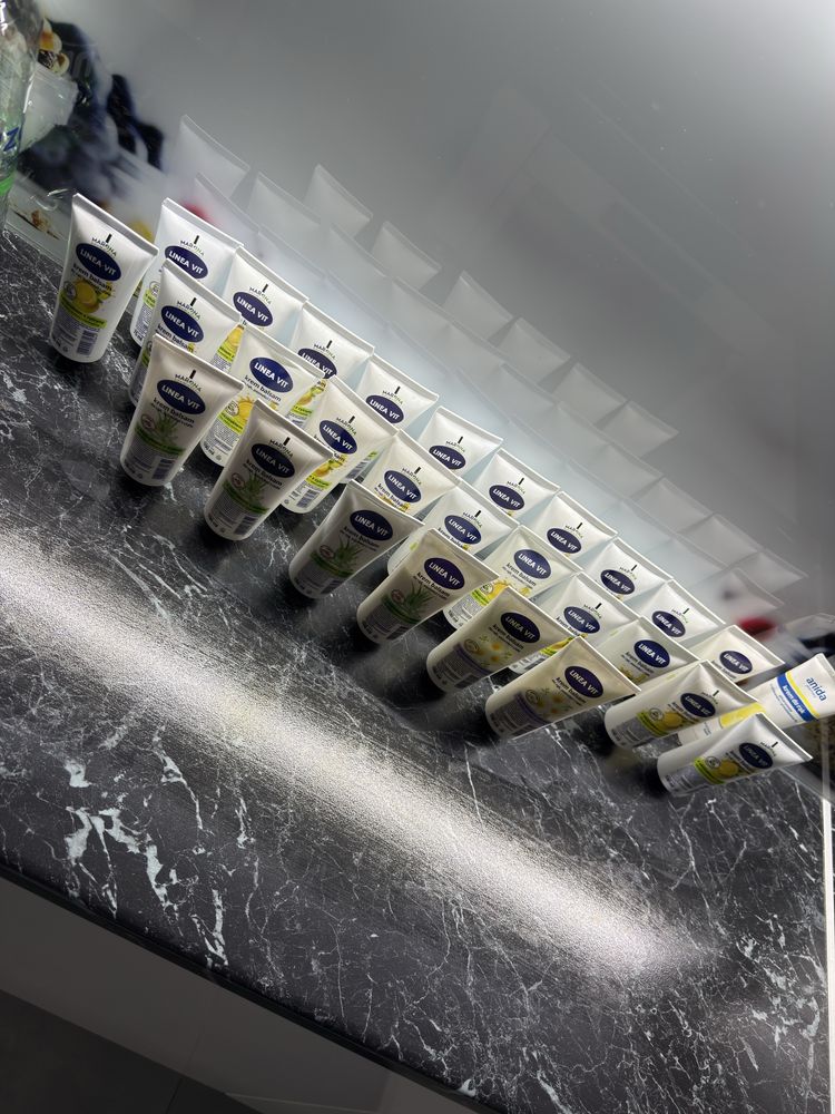 Marona: Linea Vit - kremy do rąk i paznokci [28 sztuk]