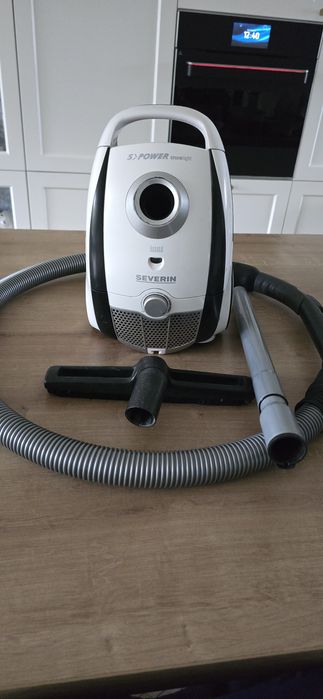Malutki mocny odkurzacz SEVERIN S-Power o mocy 1800W. Polecam!