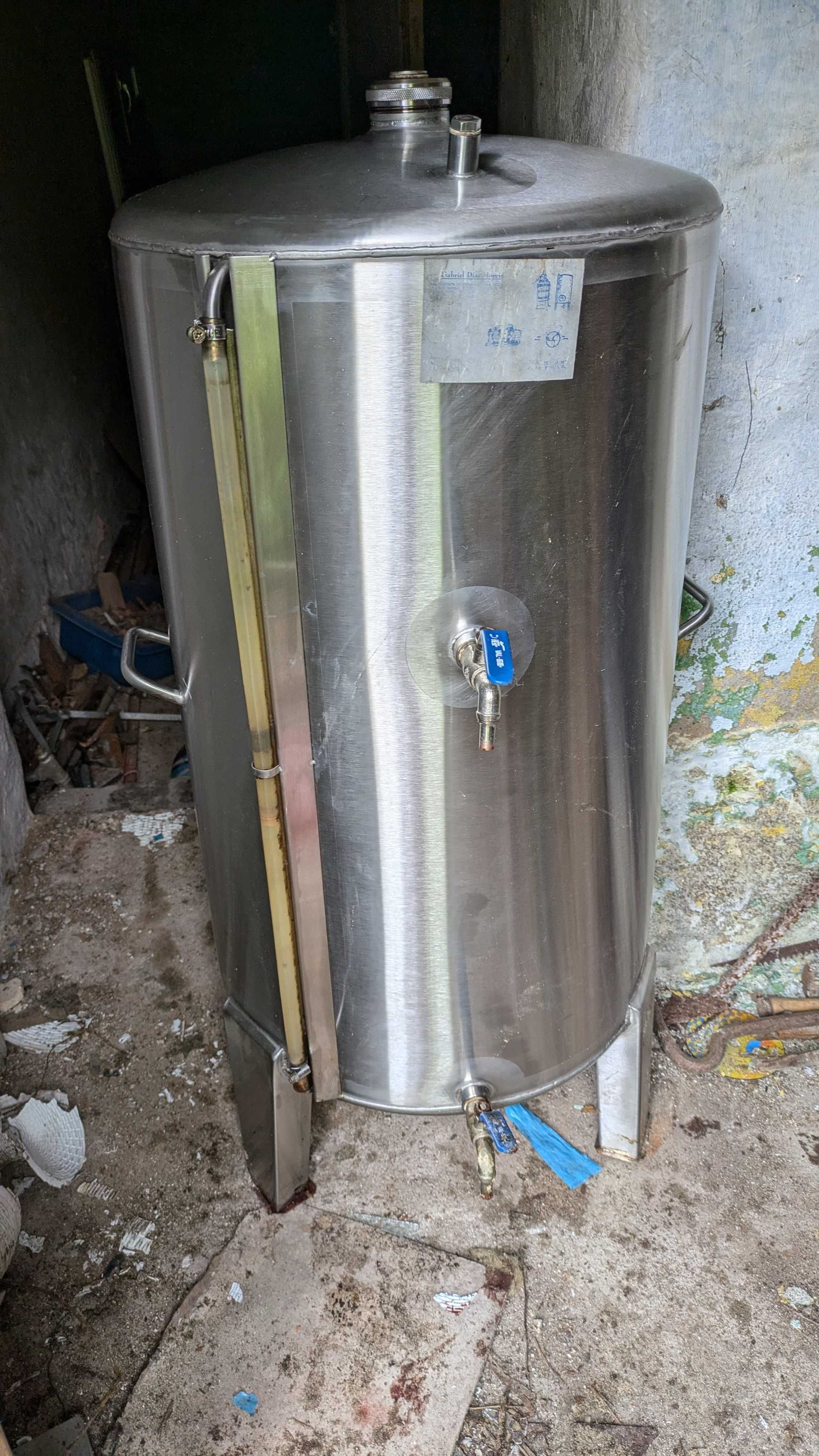 2 bidões de 200 litros para fazer fogareiros barbekyus + 2  cubas inox