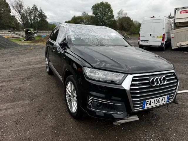 Audi Q7 Okazja e-TRON Quattro 3.0 TDI 2018R 220.000KM 374km