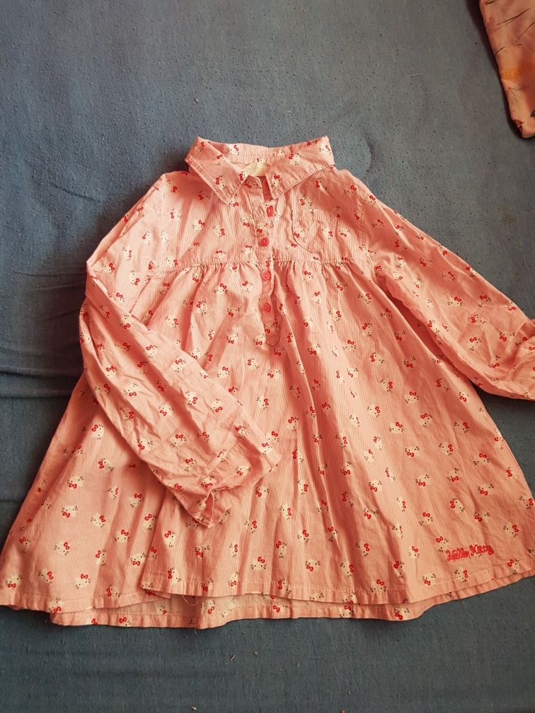 Sukienka koszulowa hello kitty hm