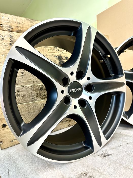 Ronal 18 cali 8,5J alufelgi Renault Nissan Dacia 5x114,3 ET38
