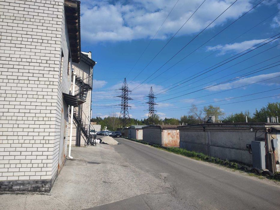 Сдам в оренду Гараж ГК Супутник 3 Крайня 13 Величезний 6х9м з підвалом