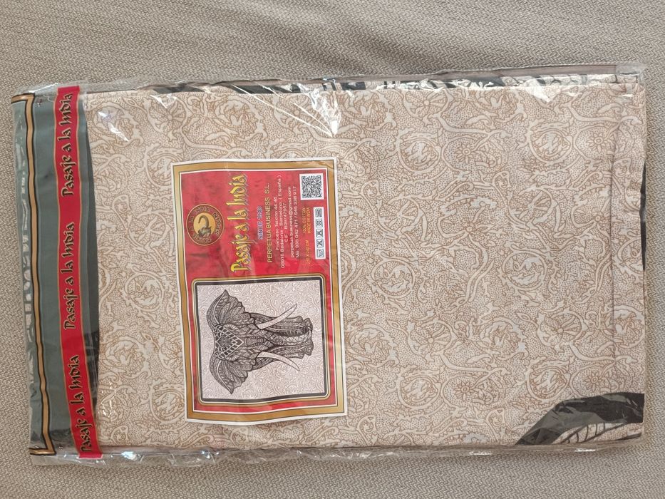 Vendo toalha / lençol de 240 × 210cm