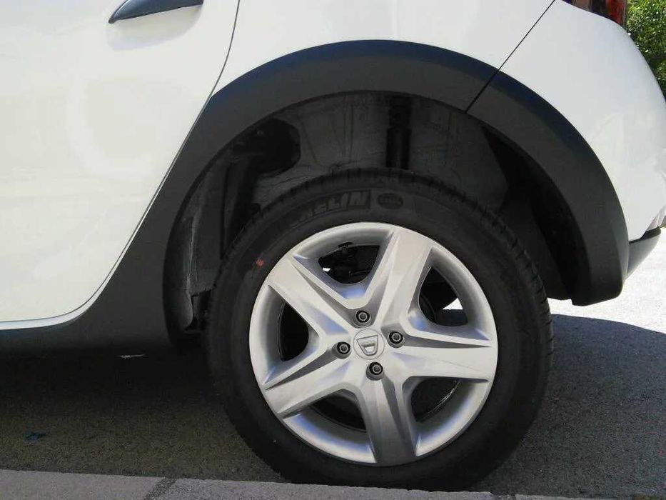 Ковпаки на колеса DACIA R14 (комплект 4 шт. + 4 емблеми)