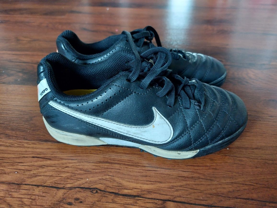 Korki 30 Nike Piłkarskie buty skóra