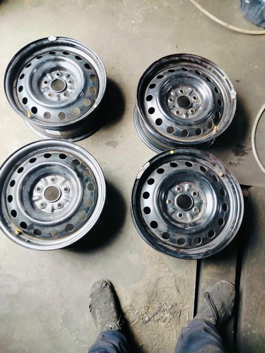 Felgi stalowe toyota auris 2 Avensis t27