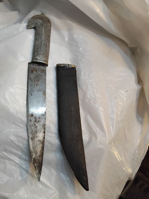 Faca antiga de colecção  em prata e aço