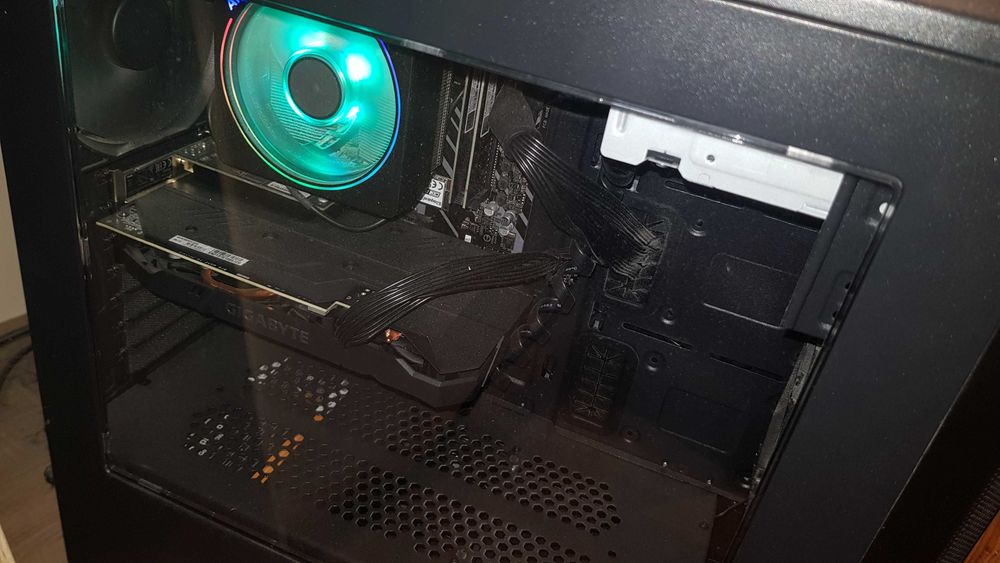 komputer PC AMD Ryzen 7 Gigabyte 32 GB RAM SSD Kingston 500 GTX1660