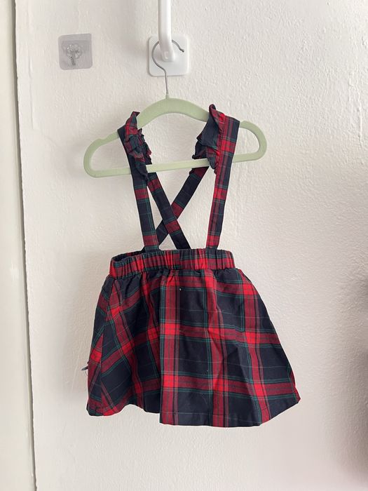 Saia de criança tipo colegial Ativo