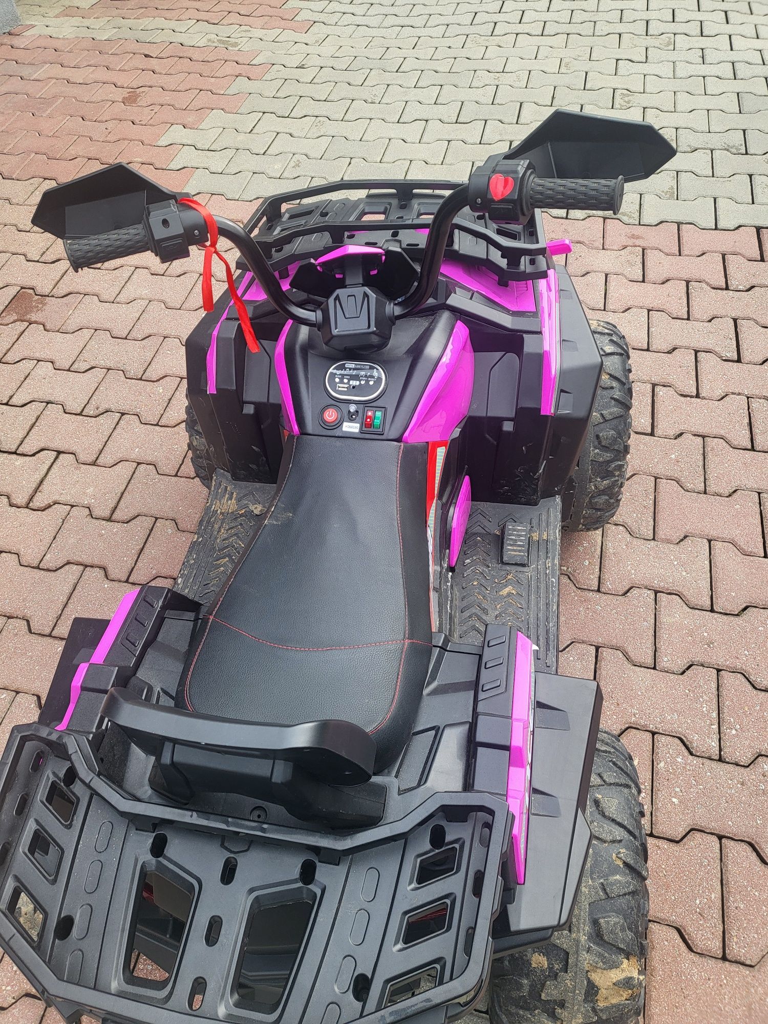 Quad / autko terenowe dla dziecka akumulator różowy