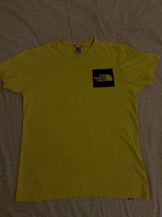 t-shirt the north face s – oryginalny i wygodny