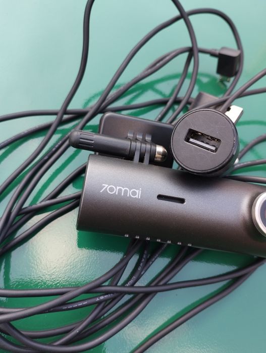 Видеорегистратор  для автомобиля 70Mai