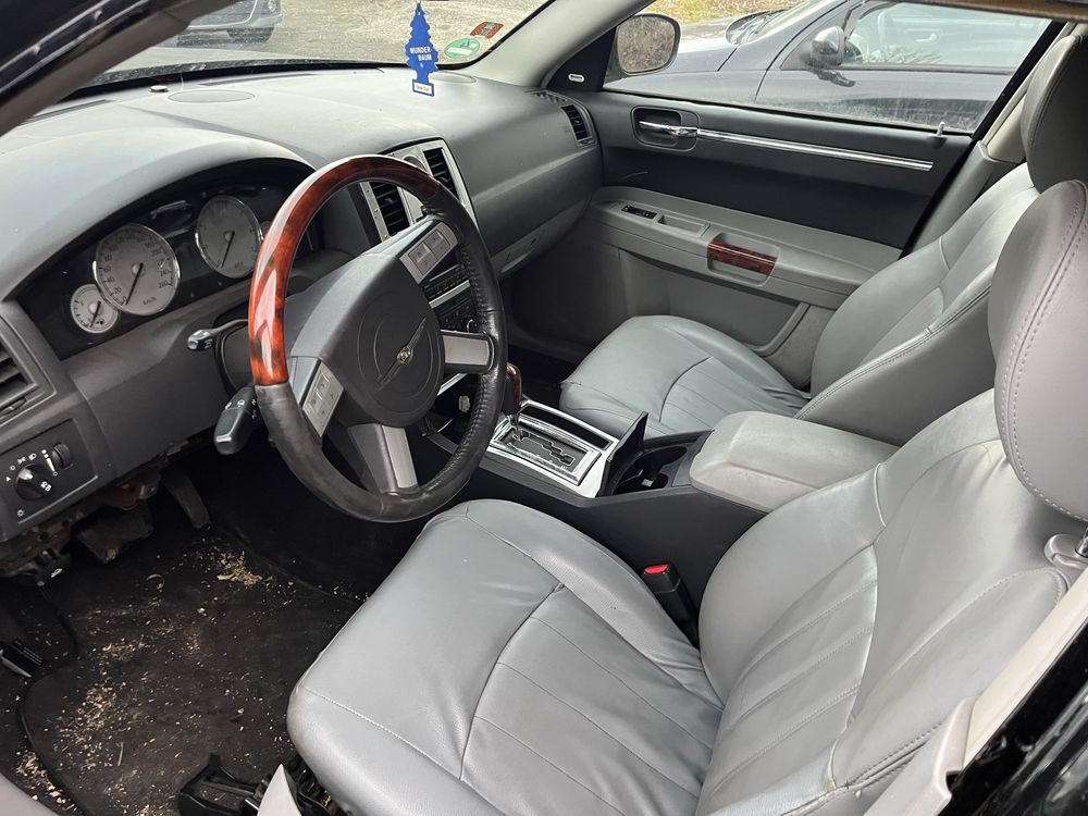 Chrysler 300C bez prawa do rejestracji