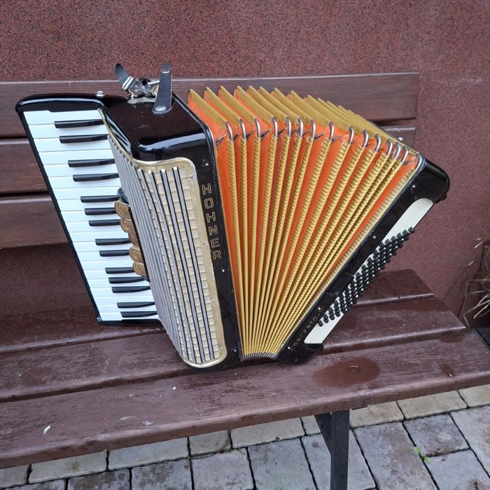 Akordoen Hohner Concerto 72 basy