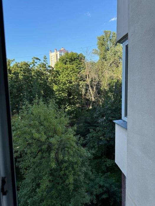 Ціну знижено! Оренда 2 к.52м2, Щусева 36, метро Сирець 5 хвилин. Є газ