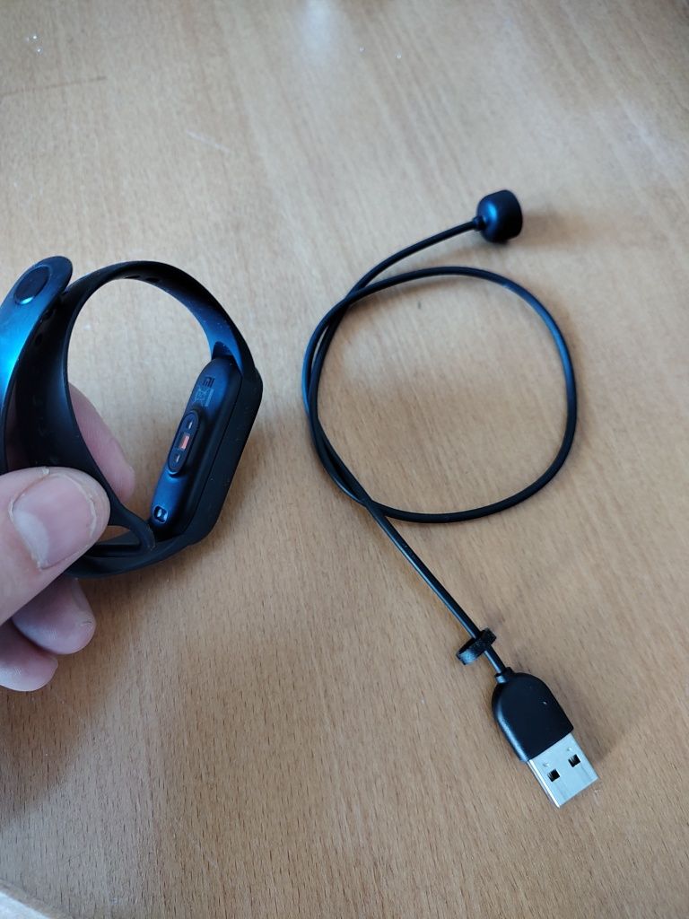 Xiaomi Mi Band 5