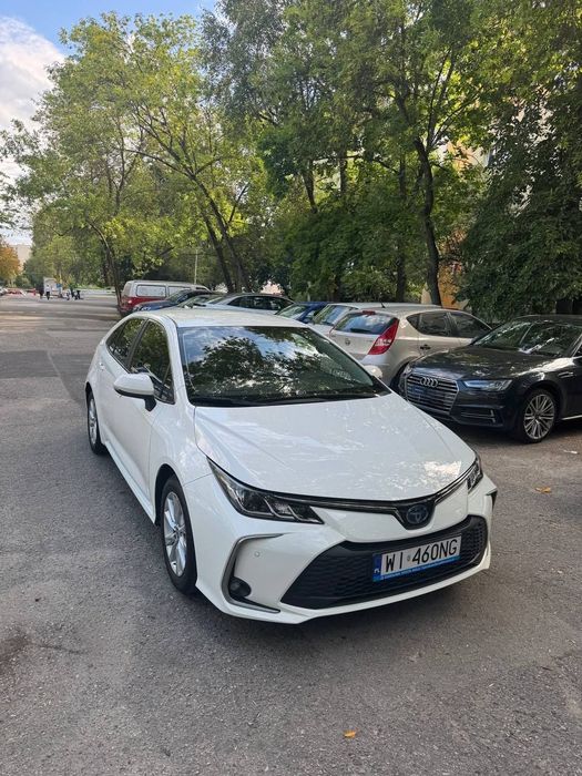 Toyota Corolla Pierwszy wlaściciel , samochód firmowy , aktualna gwarancja od dilera