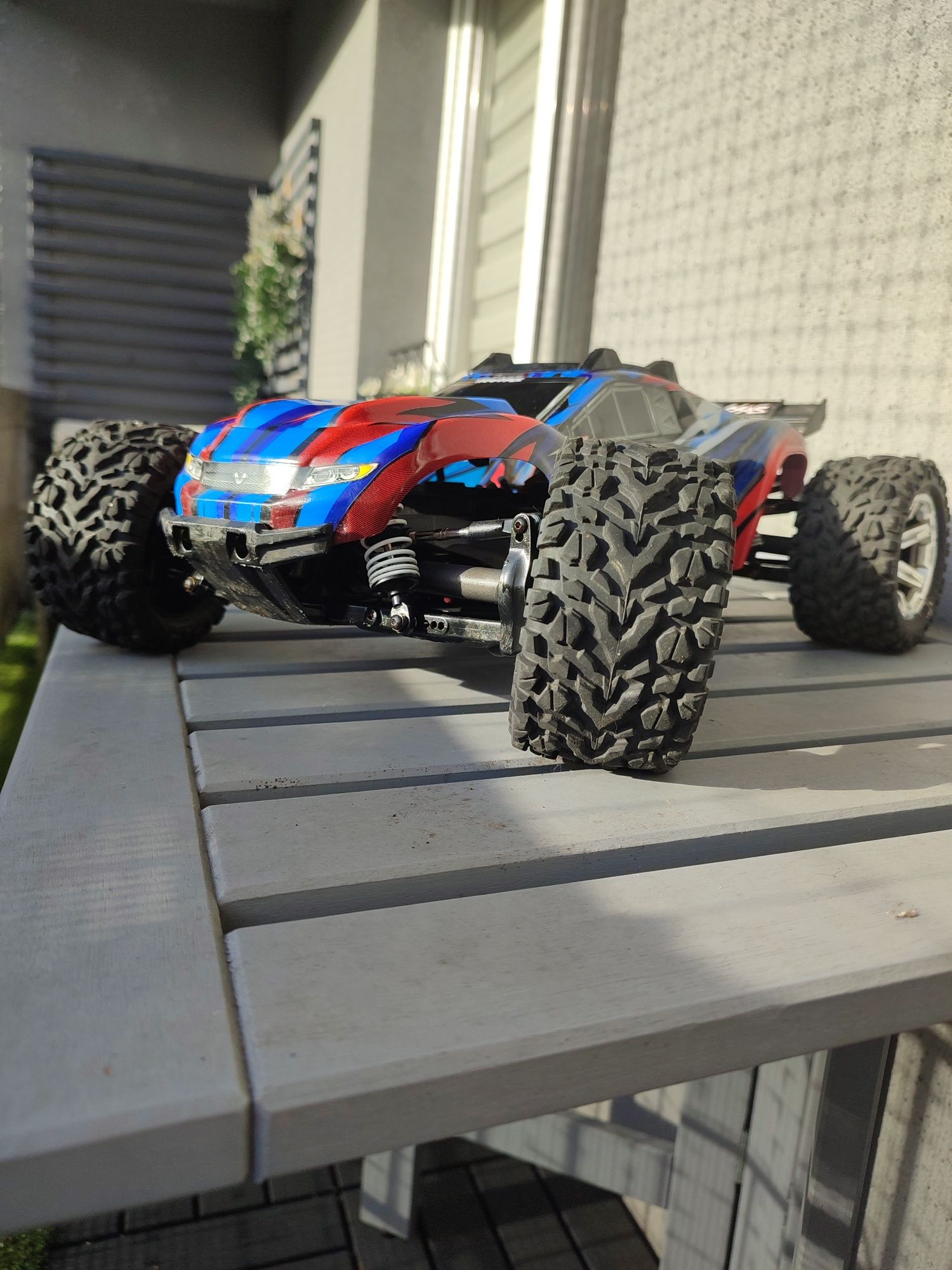 Traxxas Rustler V2 VXL 4x4 TSM 1:10