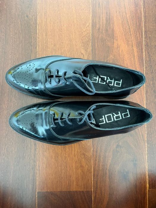 Sapatos Prof, tamanho 37