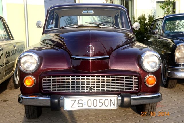 Zabytkowy samochód auto Warszawa na śluby, wesela...