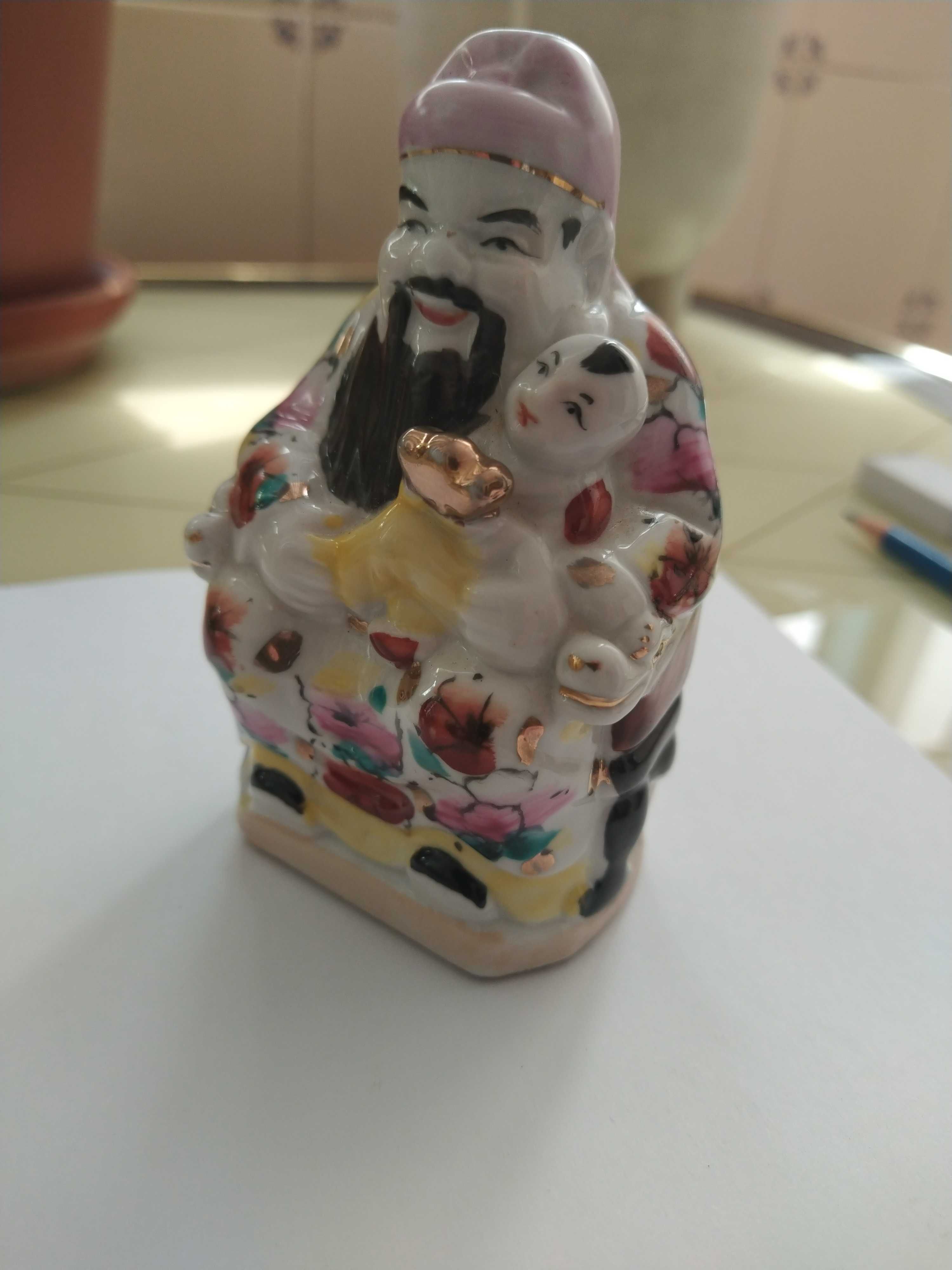Buda e Confúcio em porcelana chinesa