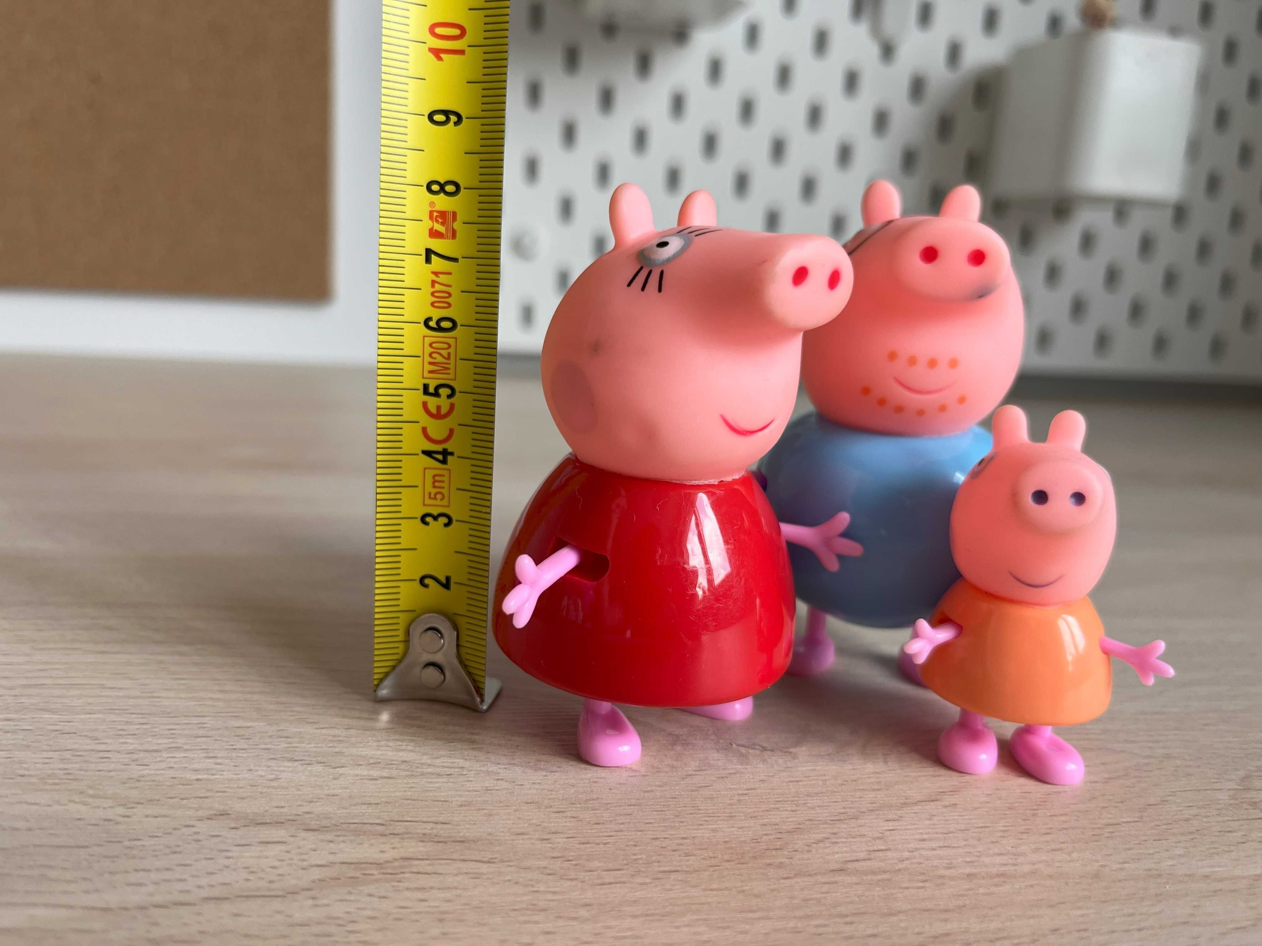 Figurki Świnka Peppa Rodzina (mama+tata+Peppa)