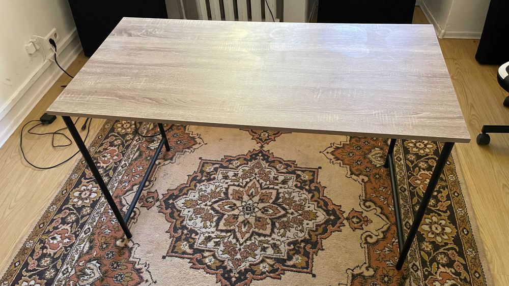 Компьютерний стіл JYSK 120х60 см