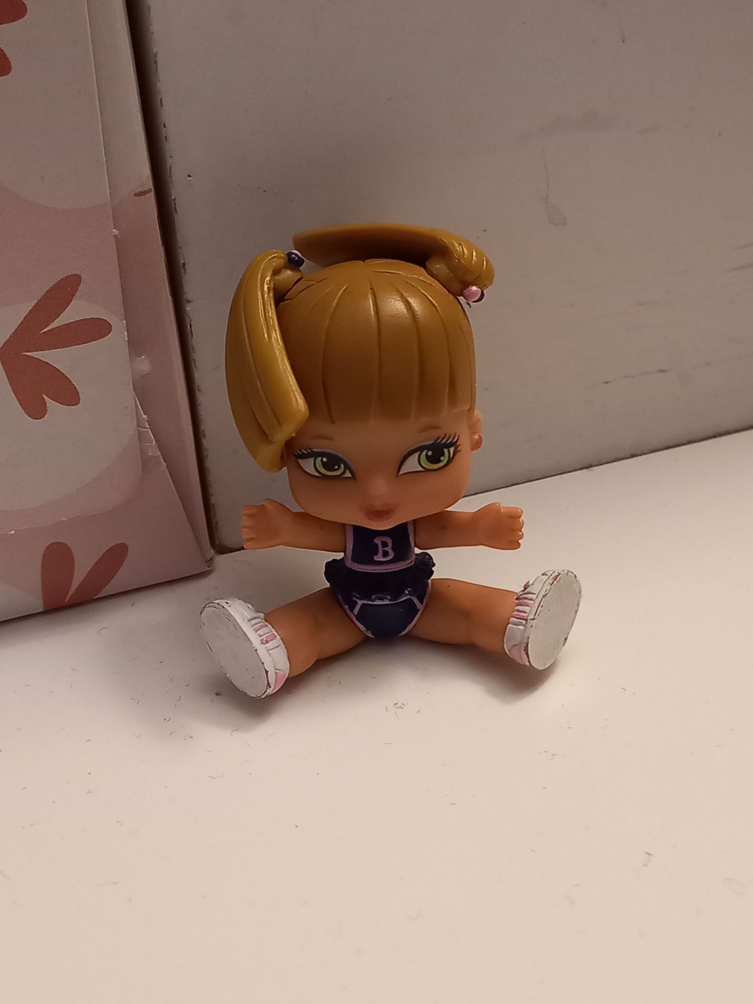 bratz lalka laleczka mała mini dziecko zabawka