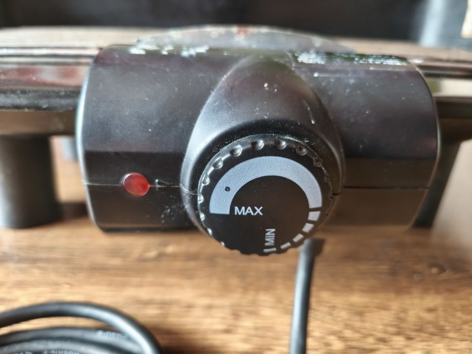 Grill elektryczny balkonowy 2000W FIF