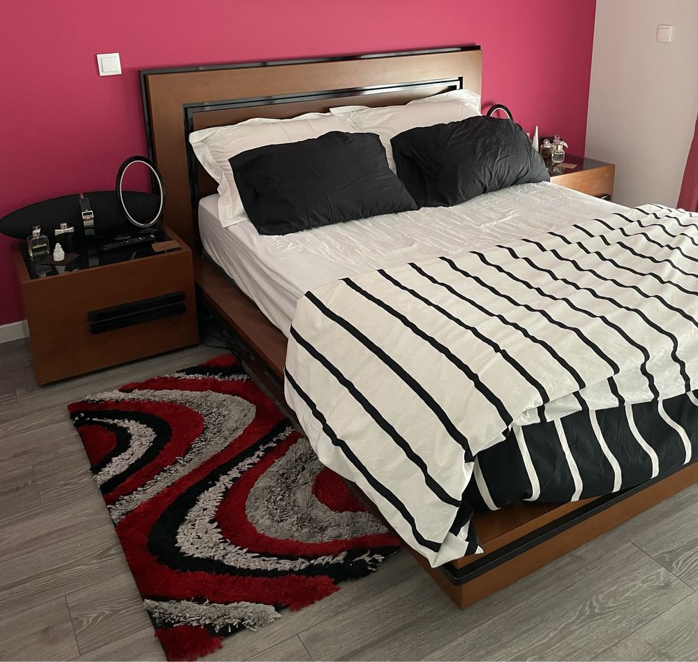Quarto de casal e colchao