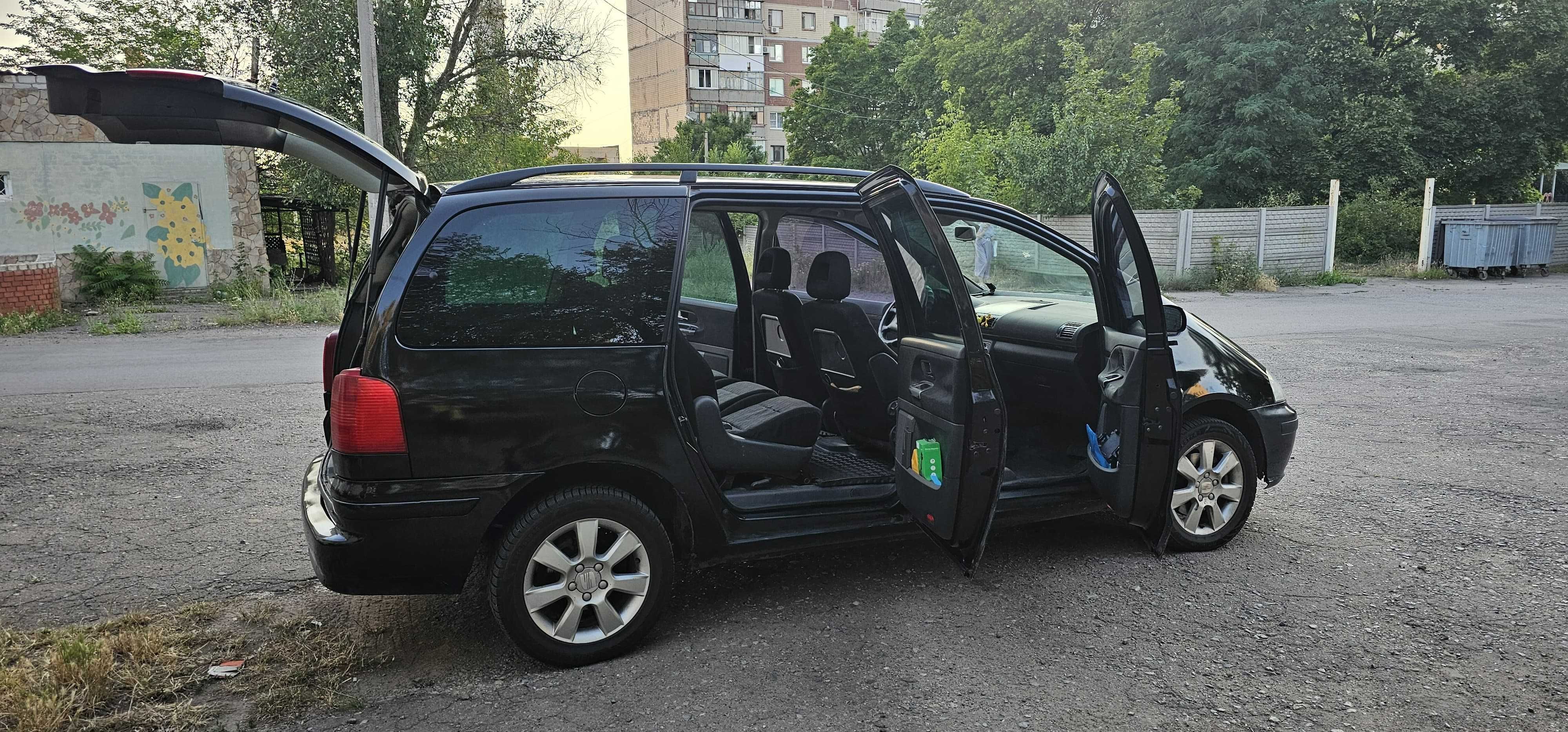 Продам чудовий мінівен Seat Alhambra 1.9 дизель, 2002 року випуску