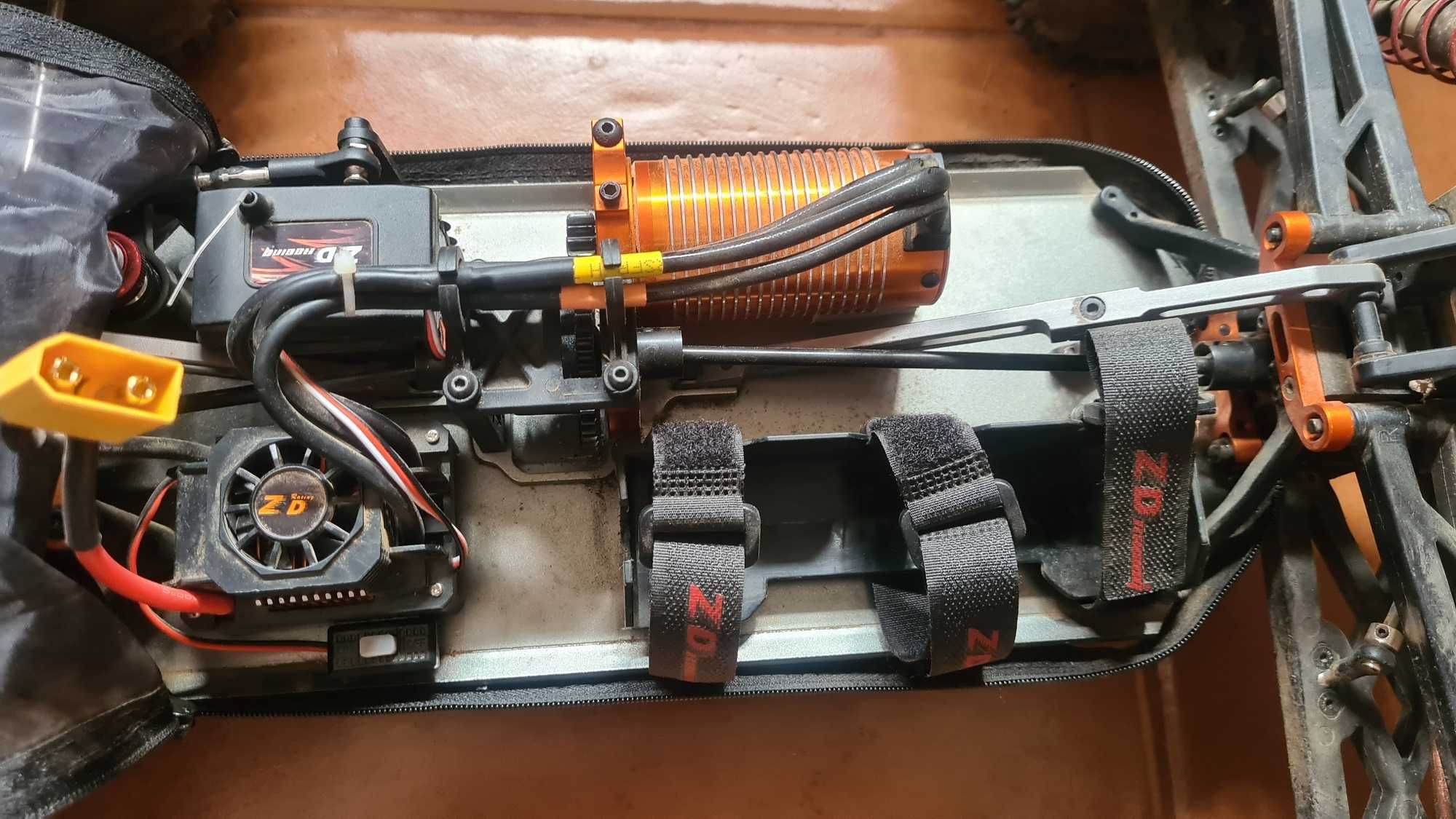 ZD Racing 9021-V3 1/8 2.4G 4WD 80km/h 120A ESC (SEM BATERIAS)