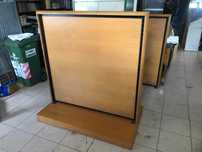 Movel expositor de loja com base rodas